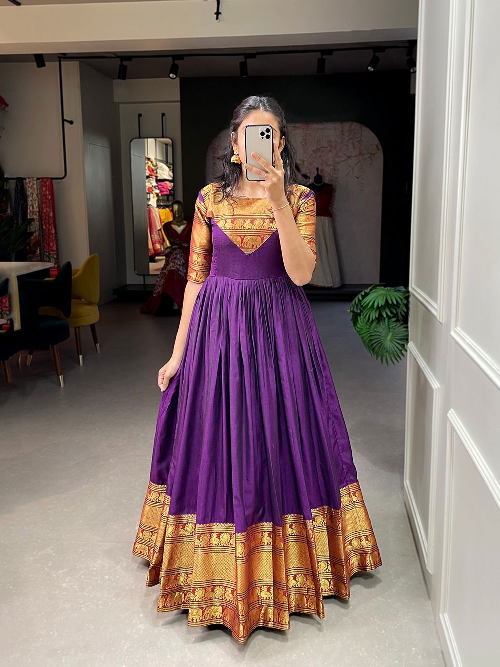 LC 71 By Laabh Narayan Pet Cotton Designer Gown Wholesale Suppliers In Mumbai